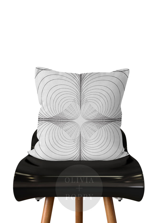 Janis Pillow White + Black / 18 X 90% Feather 10% Down Insert Fabric